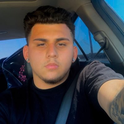 Profile Picture of Johnny Jimenez (@jjimeneezz) on Twitter