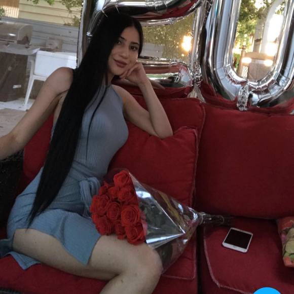 Profile Picture of Fernanda Escarrega (@fescarrega) on Poshmark