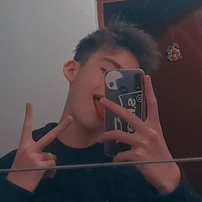 Profile Picture of Ivan Riveros 🐧 (@ivanriveros1406) on Twitter