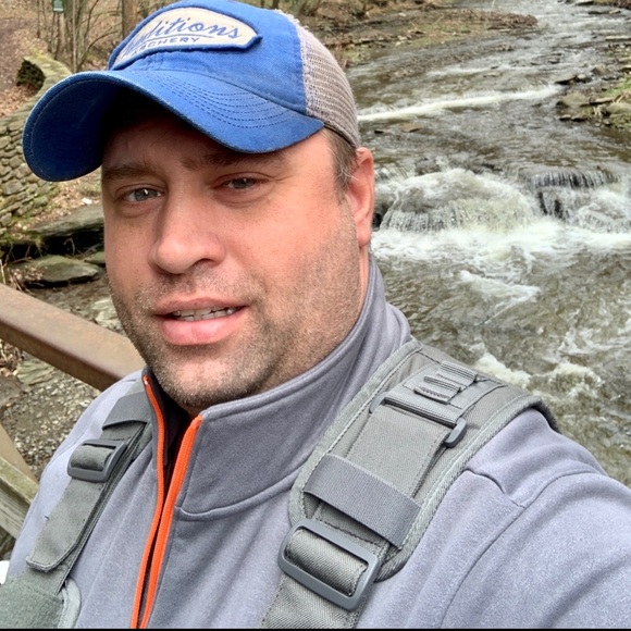 Profile Picture of Todd Strassner (@tstrassner3738) on Poshmark