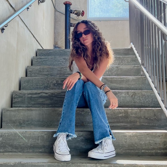 Profile Picture of Isa Guzman (@isa1guzman) on Poshmark