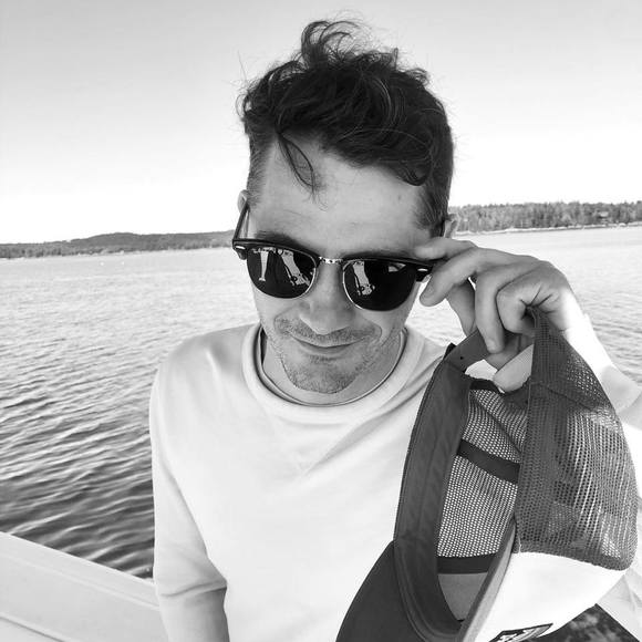 Profile Picture of Dave Wells (@dwwells13) on Poshmark