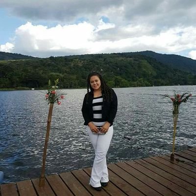 Profile Picture of Vivi Trigueros (@Vivi_AndyTG) on Twitter