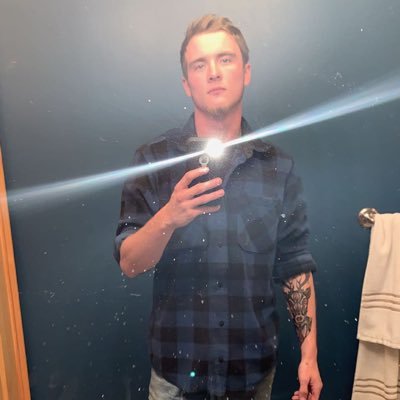 Profile Picture of Alexander Powers (@friendlydevil30) on Twitter