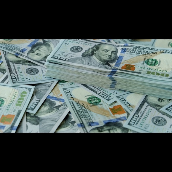 Profile Picture of Jamarion Daniels (@jamariondaniels) on Poshmark