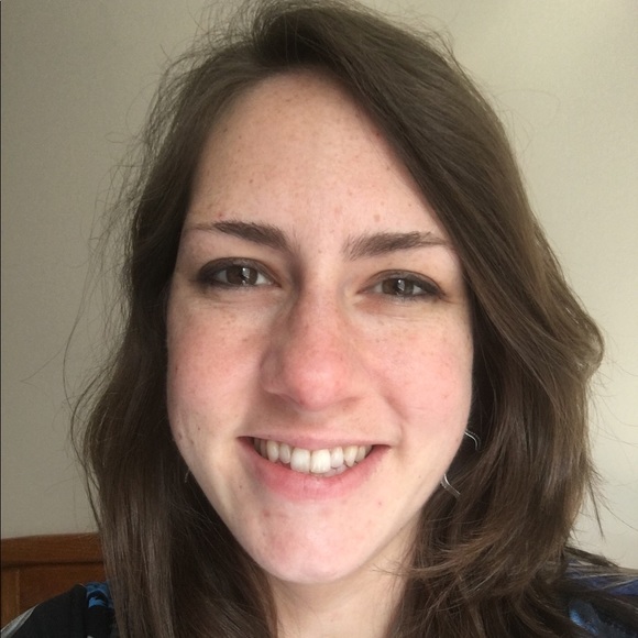 Profile Picture of Sarah Wurdeman (@shatteredrocks) on Poshmark