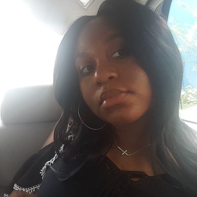 Profile Picture of Aisha Smiley (@bluestaar8988) on Twitter