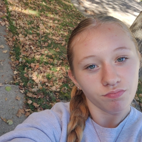 Profile Picture of Madison Fothergill (@1749madison1749) on Poshmark