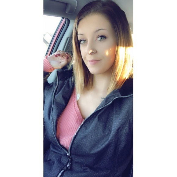 Jordyn Fisher - Poshmark Profile Picture of Jordyn Fisher (@jordynfisher1) on Poshmark