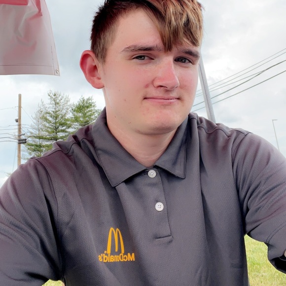 Profile Picture of Deacon Caryer (@deaconcaryer) on Poshmark