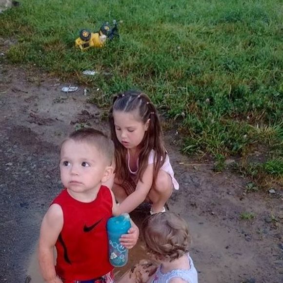 Profile Picture of Gloria Cravener (@gloriacravener) on Poshmark