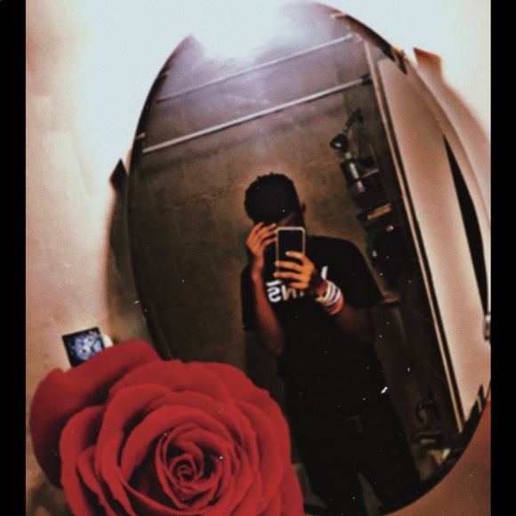 Profile Picture of Jamaar Thomas (@r13leon) on Poshmark