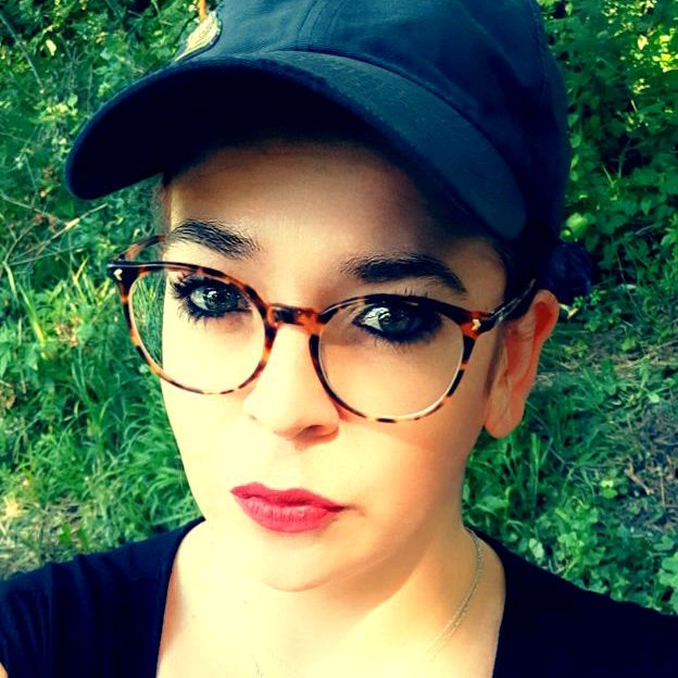 Profile Picture of Élise (@elisedehlinger0) on Tiktok