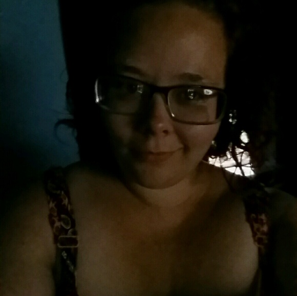 Profile Picture of Ginger Grainger (@ggrain88) on Poshmark