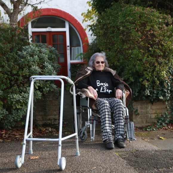 Profile Picture of Jaylen Liu (@jaylenliu) on Poshmark