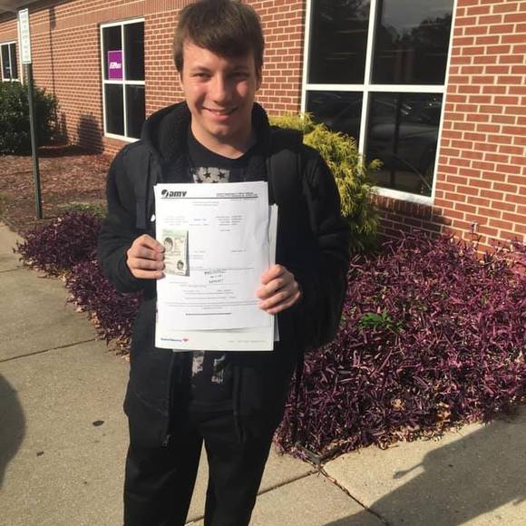 Profile Picture of June Mark (@junewhite46) on Poshmark