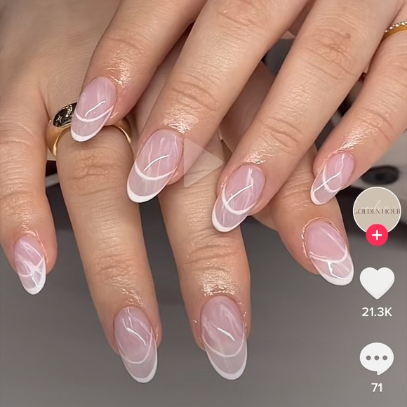 Profile Picture of Maimouna Diallo (@maimouna24) on Poshmark