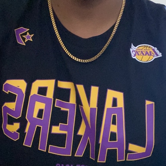 Profile Picture of Samuel Orcine (@samtheman562) on Poshmark