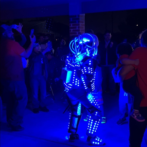 Profile Picture of Felipe Tejeda (@tejeda100) on Poshmark