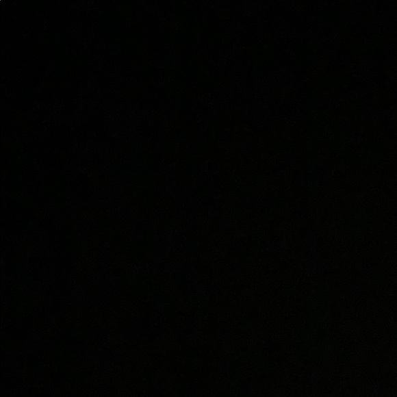 Profile Picture of Joelle Bunni (@joellebunni) on Poshmark