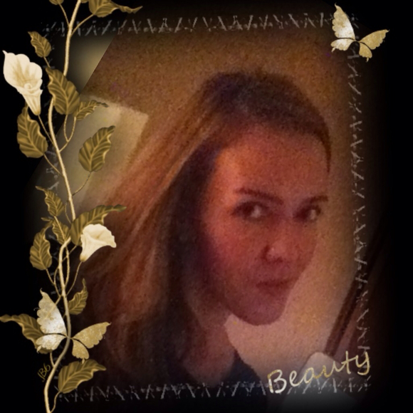 Profile Picture of Maria Cortes (@maria3) on Poshmark