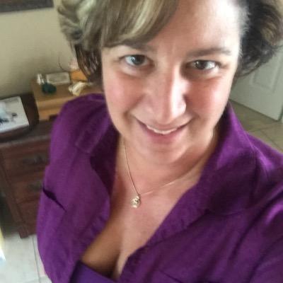 Profile Picture of Tracy Oglesby (@tracy_s_oglesby) on Twitter