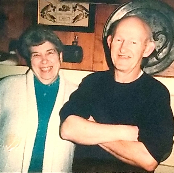 Profile Picture of Dawn Radloff-spohnholtz (@baronchloe1) on Poshmark