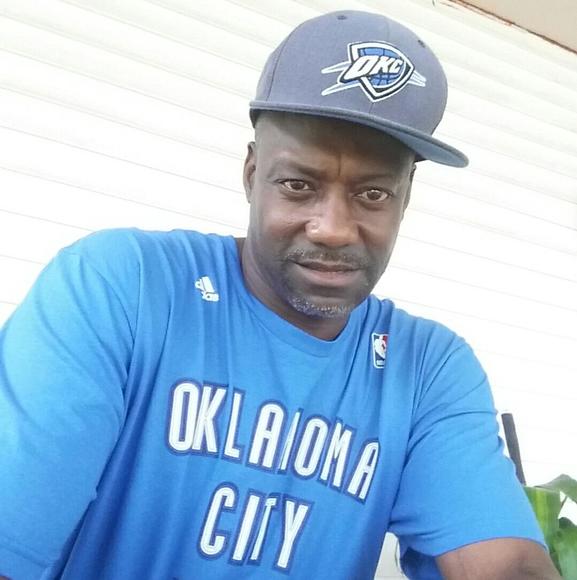 Profile Picture of Roy Bailey (@roybailey) on Poshmark