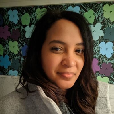 Profile Picture of Rachel Robbins (@intuit_changes) on Twitter