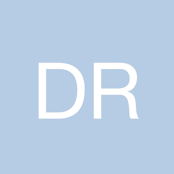 Profile Picture of Dominique Rudnick (@d_rudnick) on Poshmark