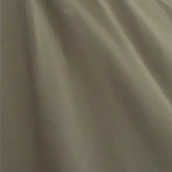 Profile Picture of Jacintha Turner (@jacinthaturner) on Poshmark