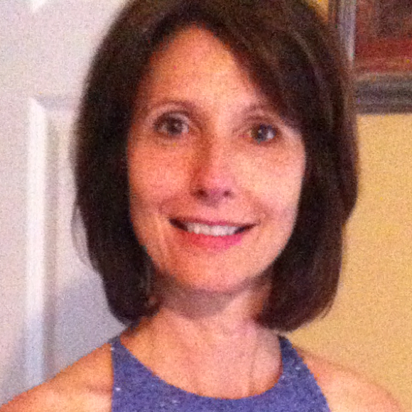 Profile Picture of Debra Sever (@hagopian) on Poshmark