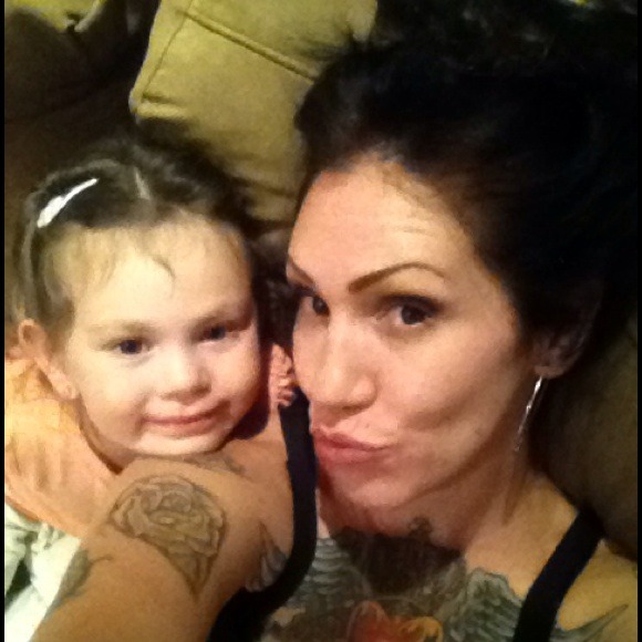 Profile Picture of Amanda Calderon (@lovvmelots) on Poshmark