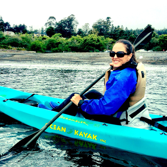 Profile Picture of Danielle Baute (@dbaute) on Poshmark