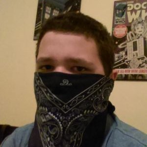 Profile Picture of The Lootcrate Bandit (@RobertSnelson1) on Twitter