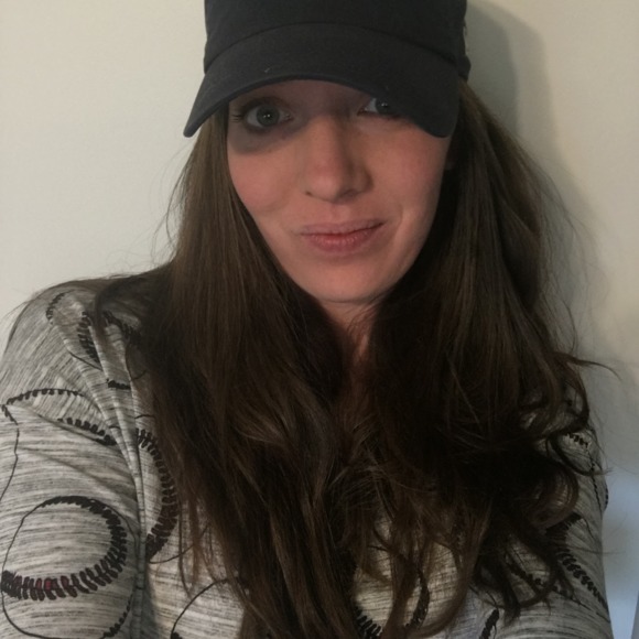 Profile Picture of Jennifer Raef (@lularoejennraef) on Poshmark