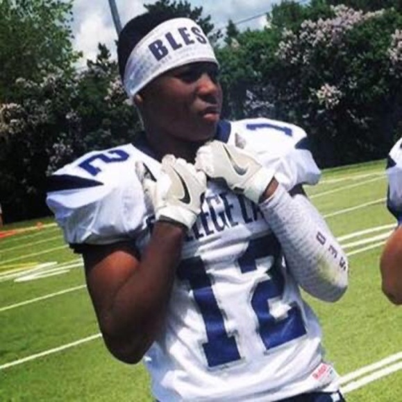 Profile Picture of Bradly Edouard (@bradlyedouard) on Poshmark