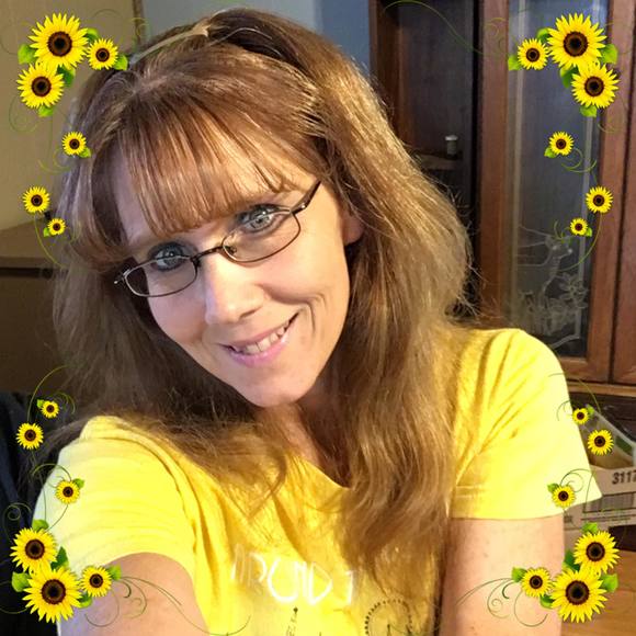 Tami Brock - Poshmark Profile Picture of Tami Brock (@tebrock) on Poshmark