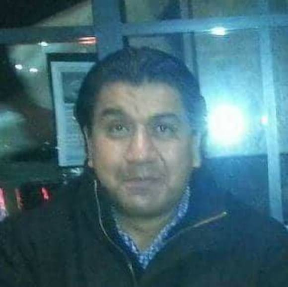 Profile Picture of Daniel Santos cordova (@danisan50) on Poshmark