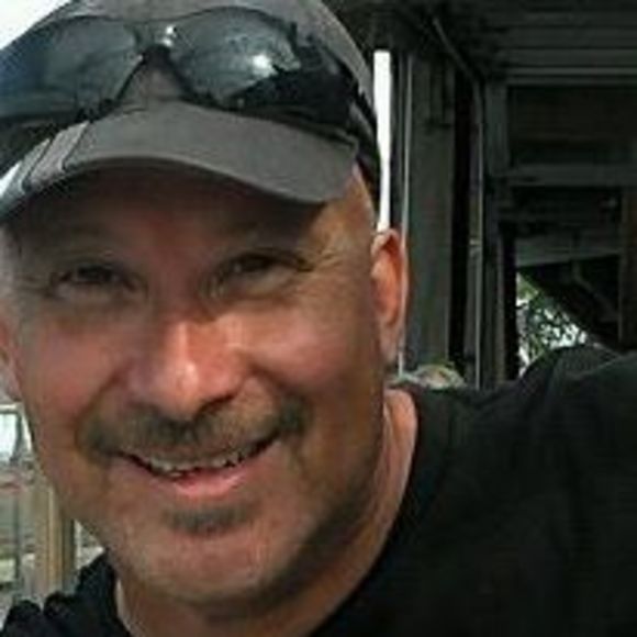 Profile Picture of Gilbert Moreno (@gmoreno877) on Poshmark