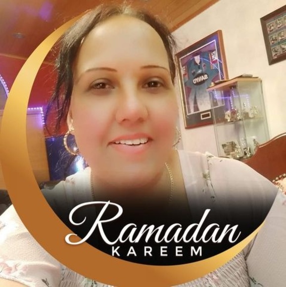Profile Picture of Moheen Bibi (@moheenbibi) on Poshmark