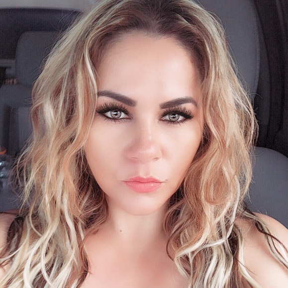 Profile Picture of Micaela Chavez (@ssmichelless) on Poshmark