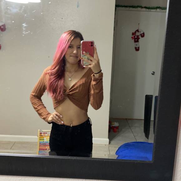 Profile Picture of Judith Vasquez (@judithvasque322) on Poshmark