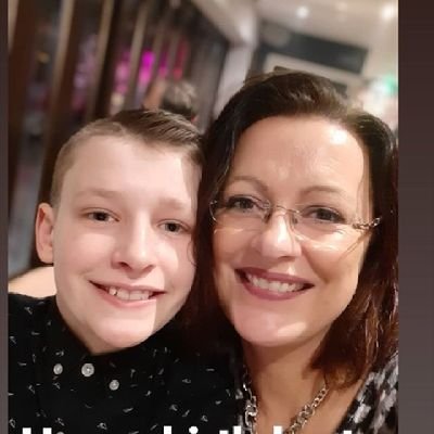 Profile Picture of Angela Bell (@Ding72) on Twitter