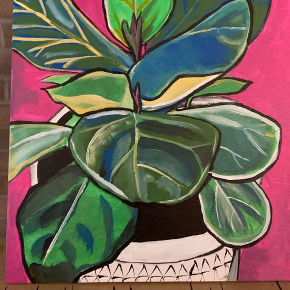 Profile Picture of Sara Cassavaugh (@quin_simon) on Poshmark