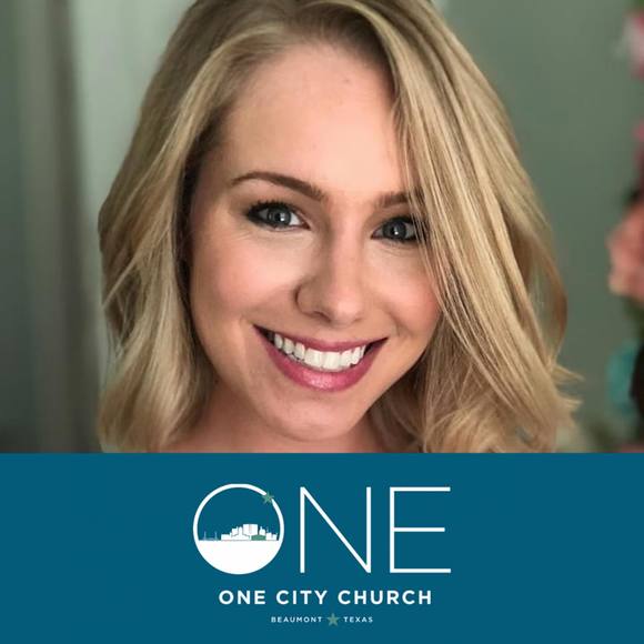 Profile Picture of Meredith Perry (@meredithperry) on Poshmark