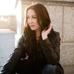 𝒮𝓉𝑒𝒻𝒶𝓃𝒾𝑒 𝒯𝓎𝓁𝑒𝓇- 𝐻𝒶𝒾𝓇 & 𝑀𝒶𝓀𝑒𝓊𝓅 - Instagram Profile Picture of 𝒮𝓉𝑒𝒻𝒶𝓃𝒾𝑒 𝒯𝓎𝓁𝑒𝓇- 𝐻𝒶𝒾𝓇 & 𝑀𝒶𝓀𝑒𝓊𝓅 (@styler_beauty_adventure) on Instagram