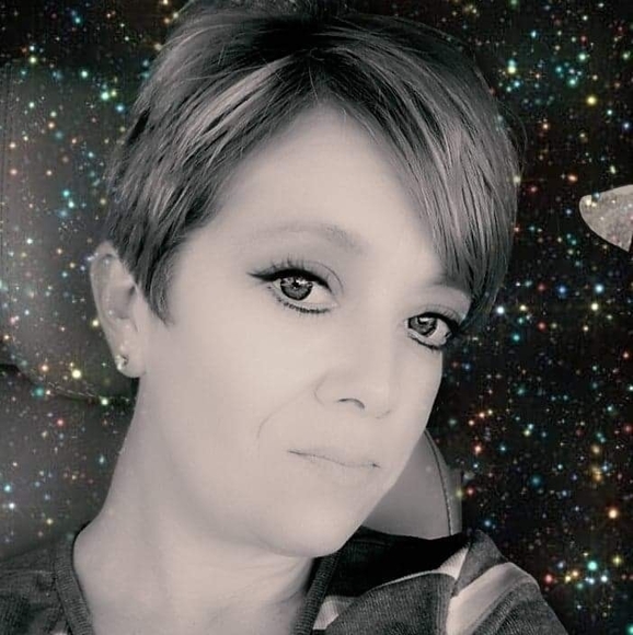 Profile Picture of Jessica Nale-oglesby (@joglesby2014) on Poshmark