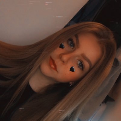 Profile Picture of ♡Aimee (@AimeeManley) on Twitter