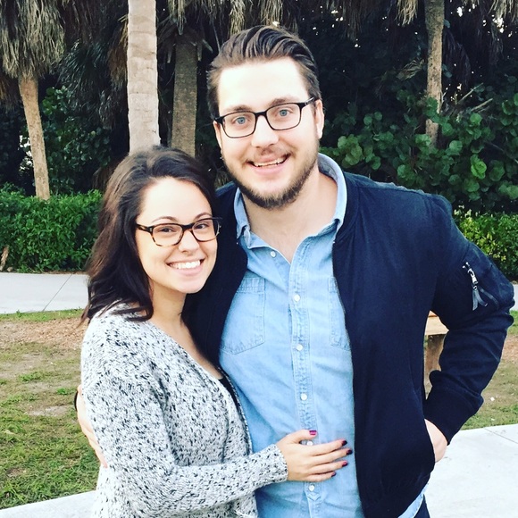 Profile Picture of Kelsie Favero (@kmfavero) on Poshmark